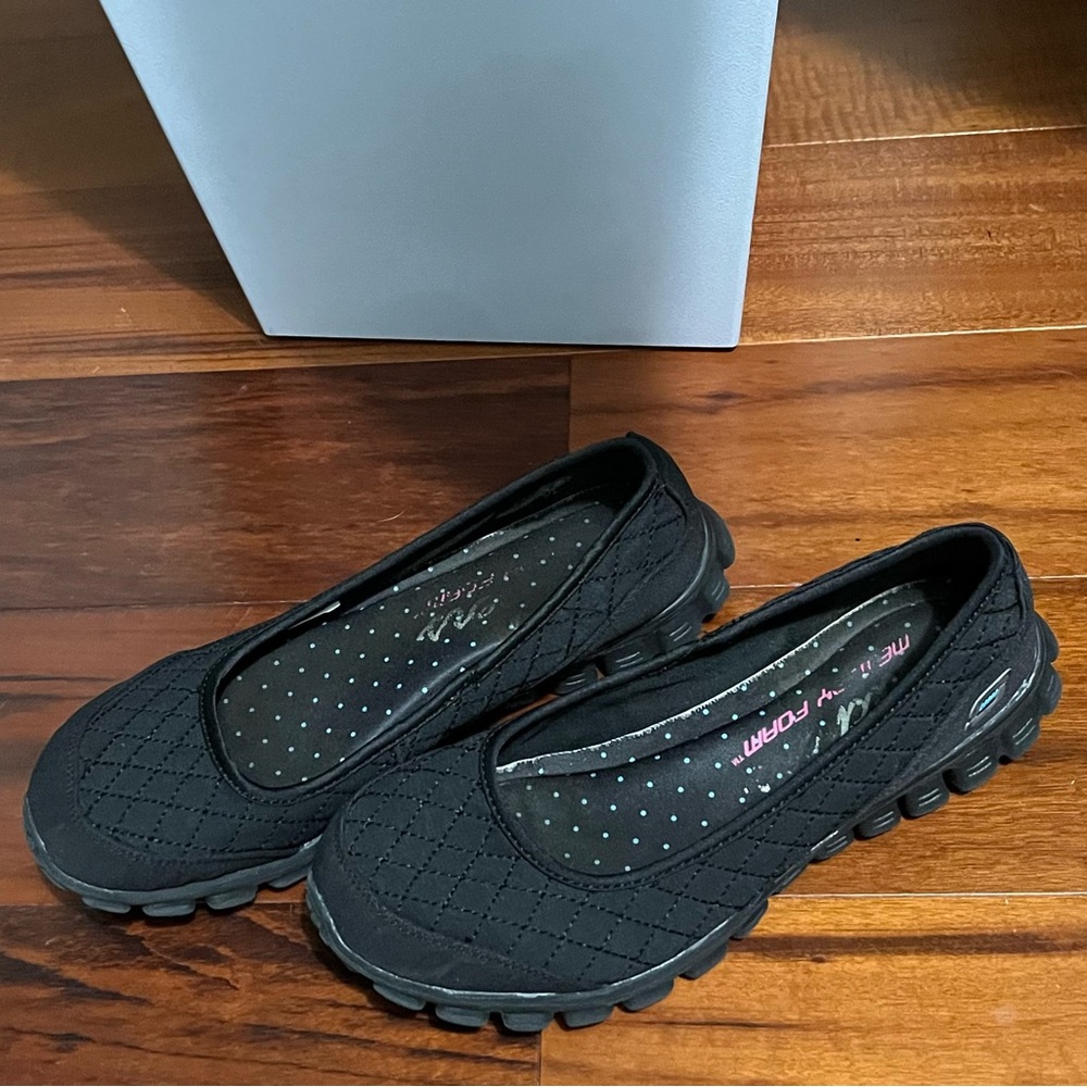 Skechers Memory Foam Black Flat Quilted Shoes Size 8